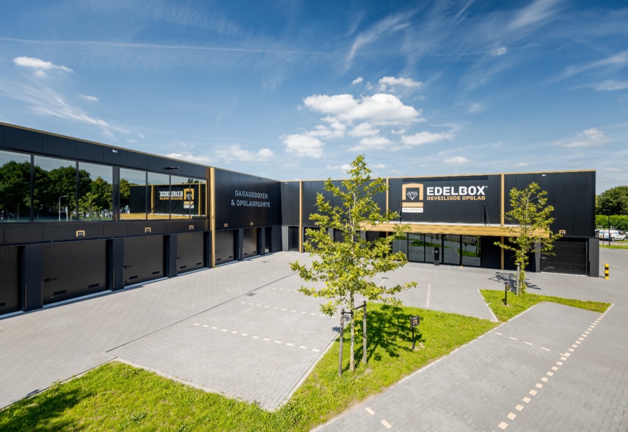 Het exterieur van Edelbox in Deventer.